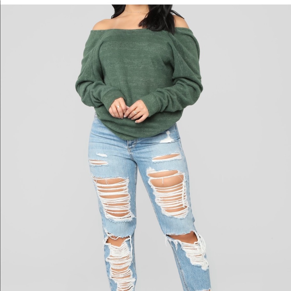BNWT Fashion nova off the shoulder top